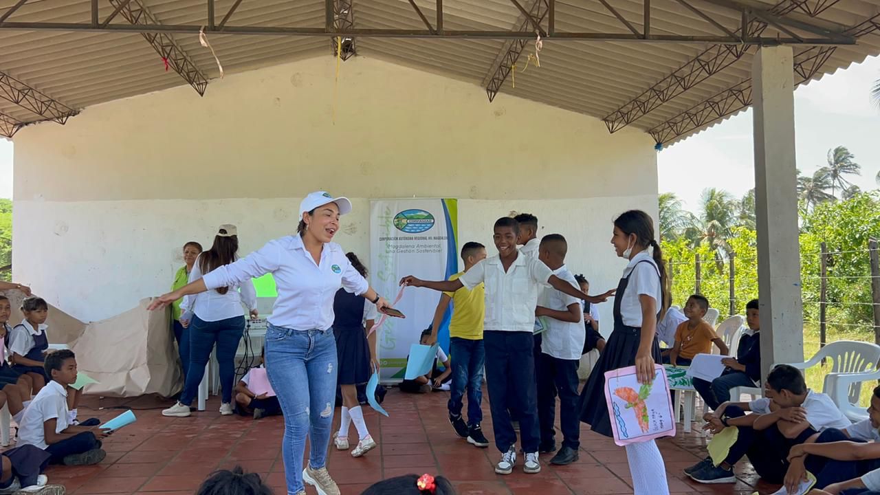 CORPAMAG y 62 Guardianes Ambientales un propósito: Agua dulce para la Ciénaga