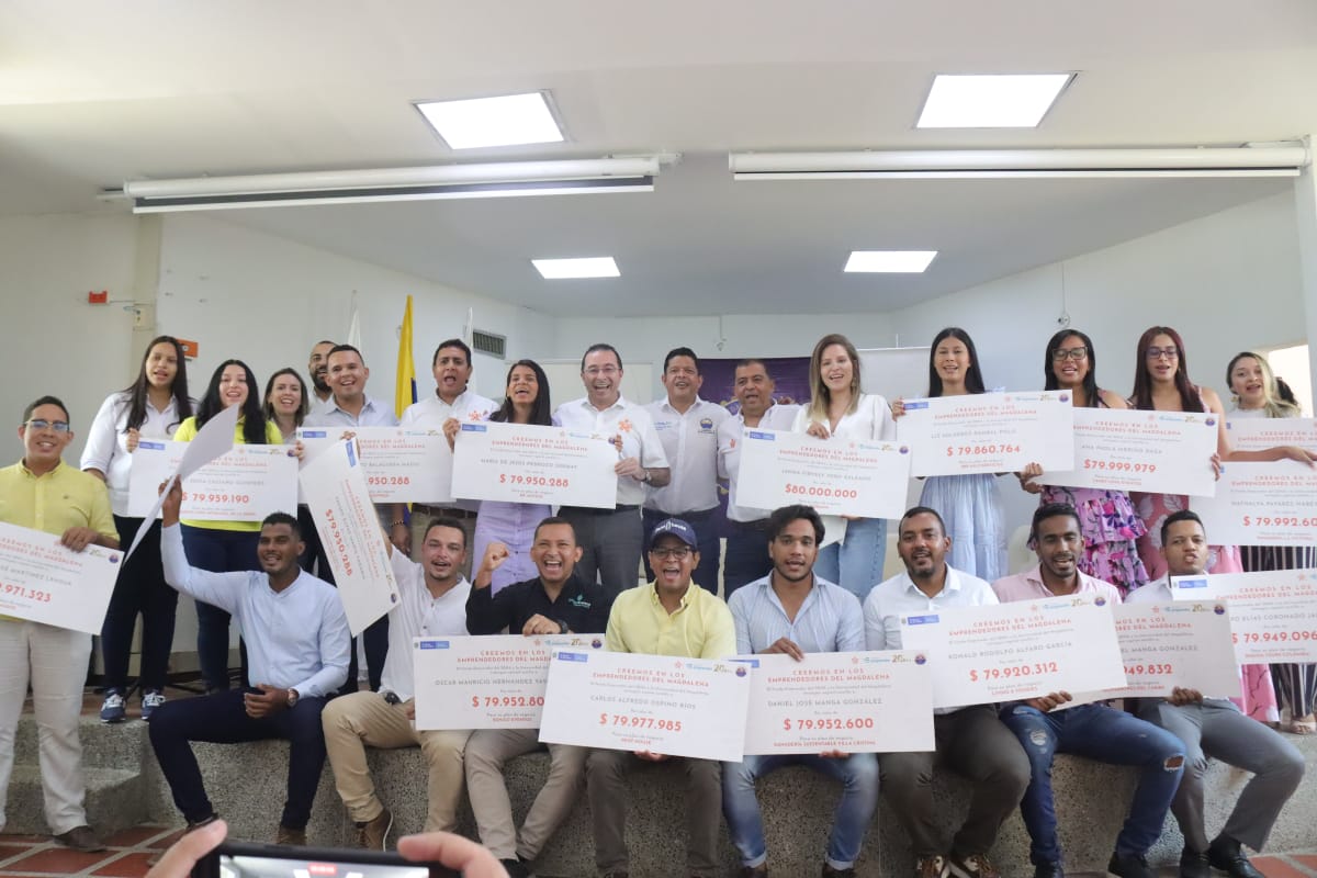 UNIMAGDALENA y SENA entregan más de $1.500 millones para fortalecer ideas de negocios de 17 emprendedores