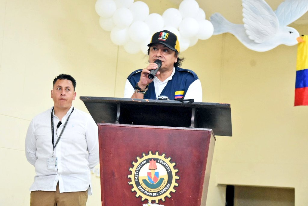Hermano del presidente Petro llegó a Ciénaga para hablar de Paz Total