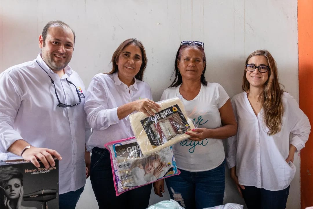 ¡Reactivación económica en firme! CámComercio entrega  insumos a 267 pequeños negocios  