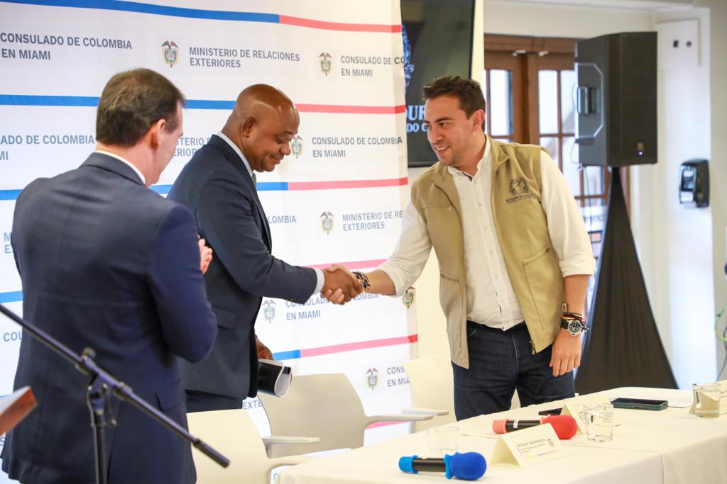 Cédula Digital llega a los Estados Unidos, colombianos pueden tramitarla