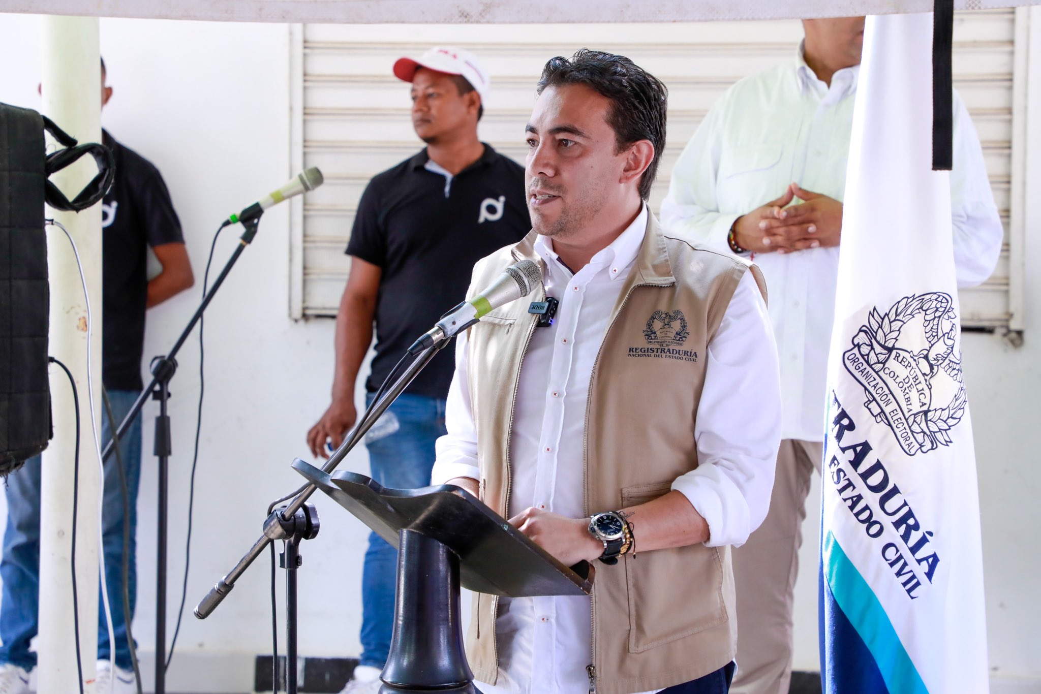 A cuatro días de la gran fiesta: Revolcón desde la Registraduría