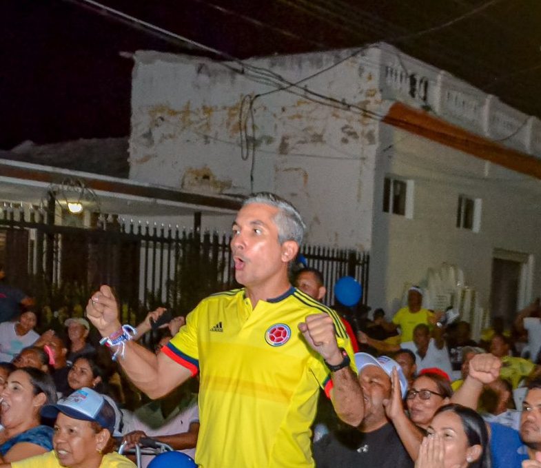 Franklin Del Cristo no se bajó del tarjetón