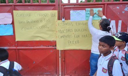 Paro por falta de pago continua: Manipuladoras del PAE cierran IEDSAJUBA
