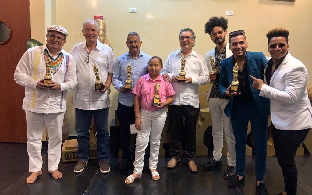 Premios Tayrona… Por Amor al Arte