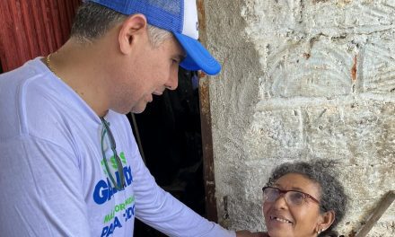 Jesús Galindo asiste a su primera reunión en condición de alcalde electo