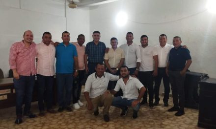 Concejo retenero brinda confianza al alcalde Galindo para gestionar el progreso