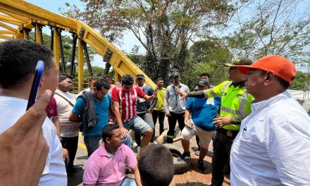 Bloqueo de 10 horas en la Troncal de Oriente provocó resultados inesperados
