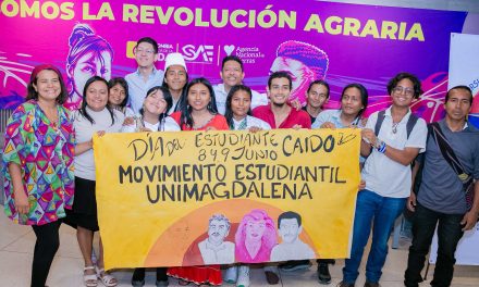 Ante la entrega de bienes por la SAE, estudiantes de UNIMAGDALENA agradecidos