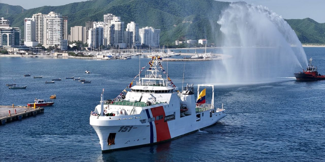Toca Puerto el ARC Simón Bolívar, otro atractivo en la Fiesta del Mar
