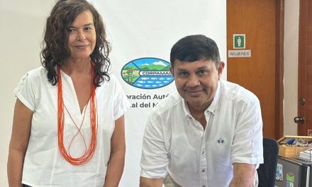 CORPAMAG firma memorando de entendimiento con la Asociación Teje Teje en favor de los Chimila