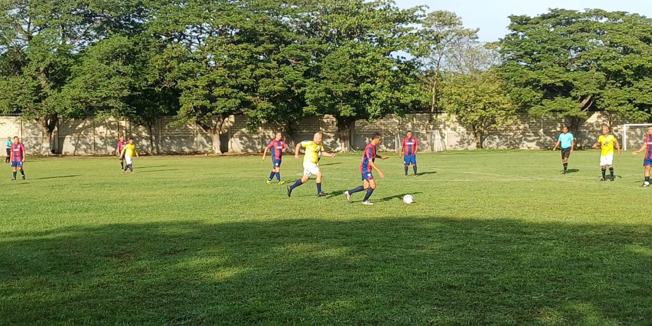Torneo De Padres: Cada sábado construye su propia historia