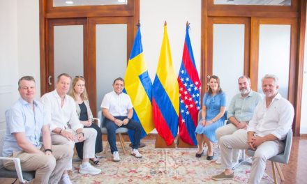 Gobernador Rafael Martínez se reúne con parlamentarios suecos y habla del modelo Fuerza Ciudadana