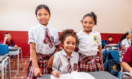 Gobernación aumenta su llamado para que ningún niño se quede sin estudiar en el 2025