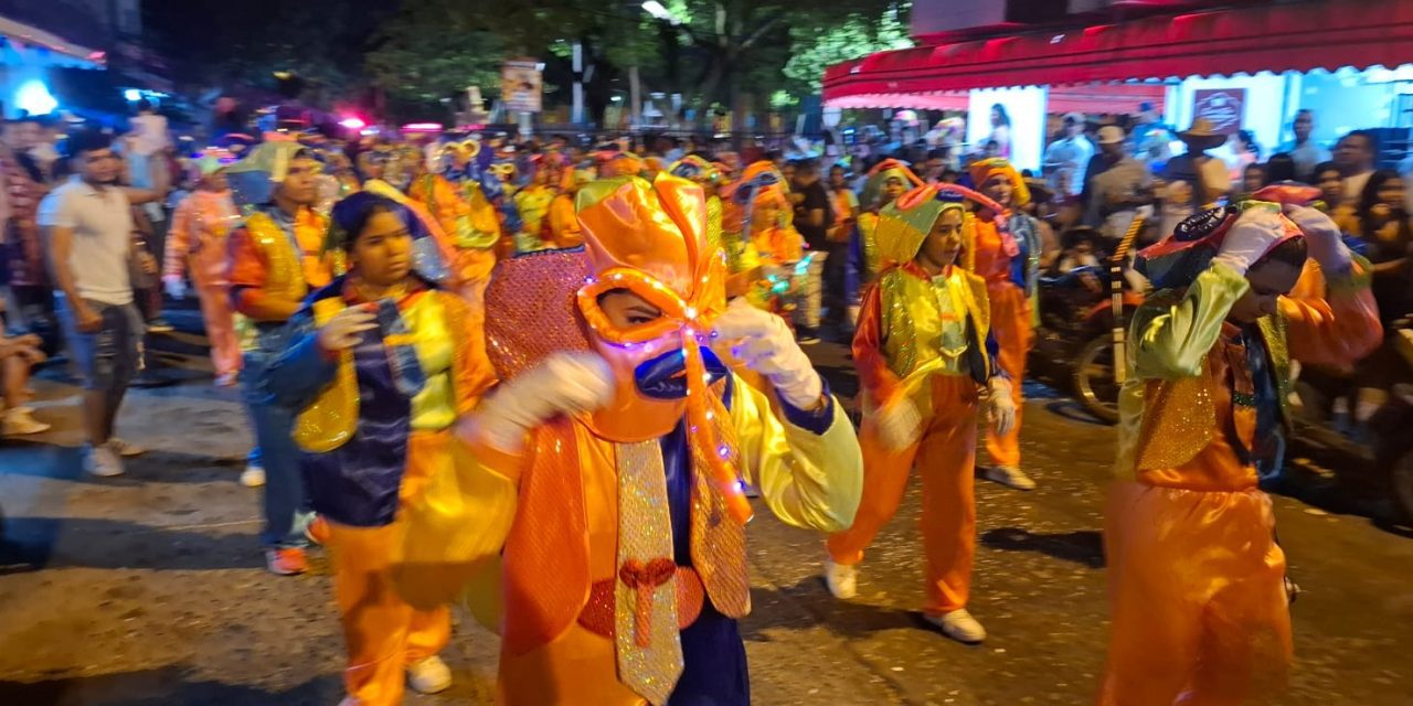 Mamatoco: Levanten las polleras mujeres, noche de reinas y alegría, de cara al último sábado de precarnaval