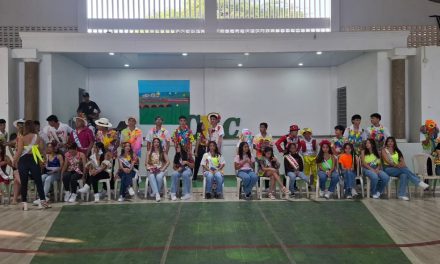 Lectura del Bando en C E COOEDUMAG, se abre la puerta de los Carnavalores