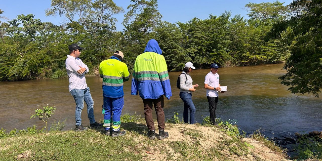 AQUALIA, Alcaldía y CORPAMAG inspeccionan posible vertimiento al río Fundación