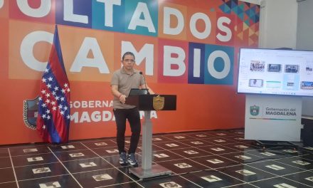 “No permitiremos que el cierre de la brecha digital se convierta en una persecución llena de injurias y calumnias”: Gobernador Martínez