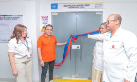 Gobernador advierte a la oposición: Verán un tsunami de entrega de obras que los condenará