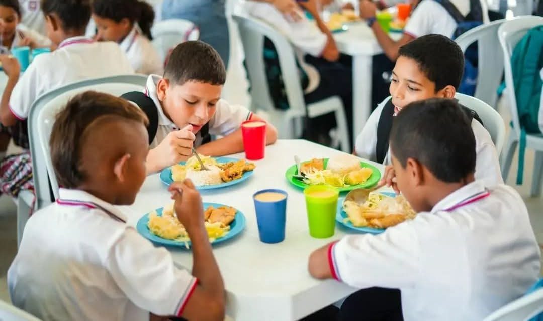Comida calienta pata los colegios públicos del Magdalena está asegurada