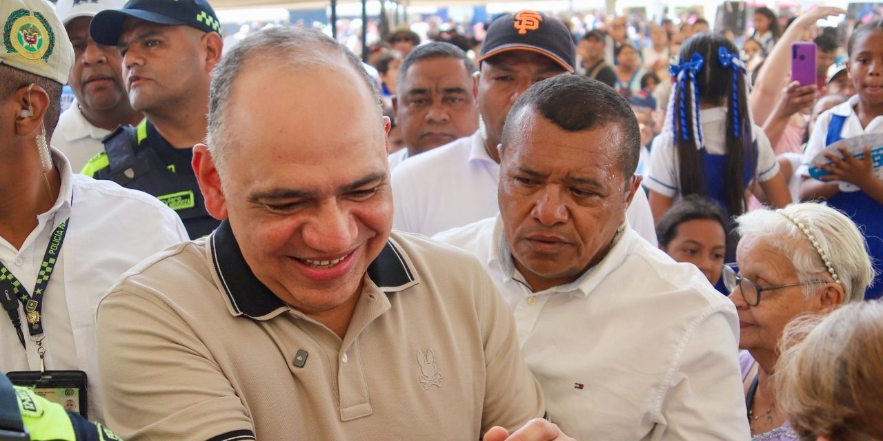 Alcalde Carlos Pinedo lleva su gobierno a Garagoa: compromete trabajo para dignificar la vida
