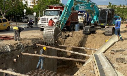 Canalización de la Quebrada Japón a un 12% de su culminación.