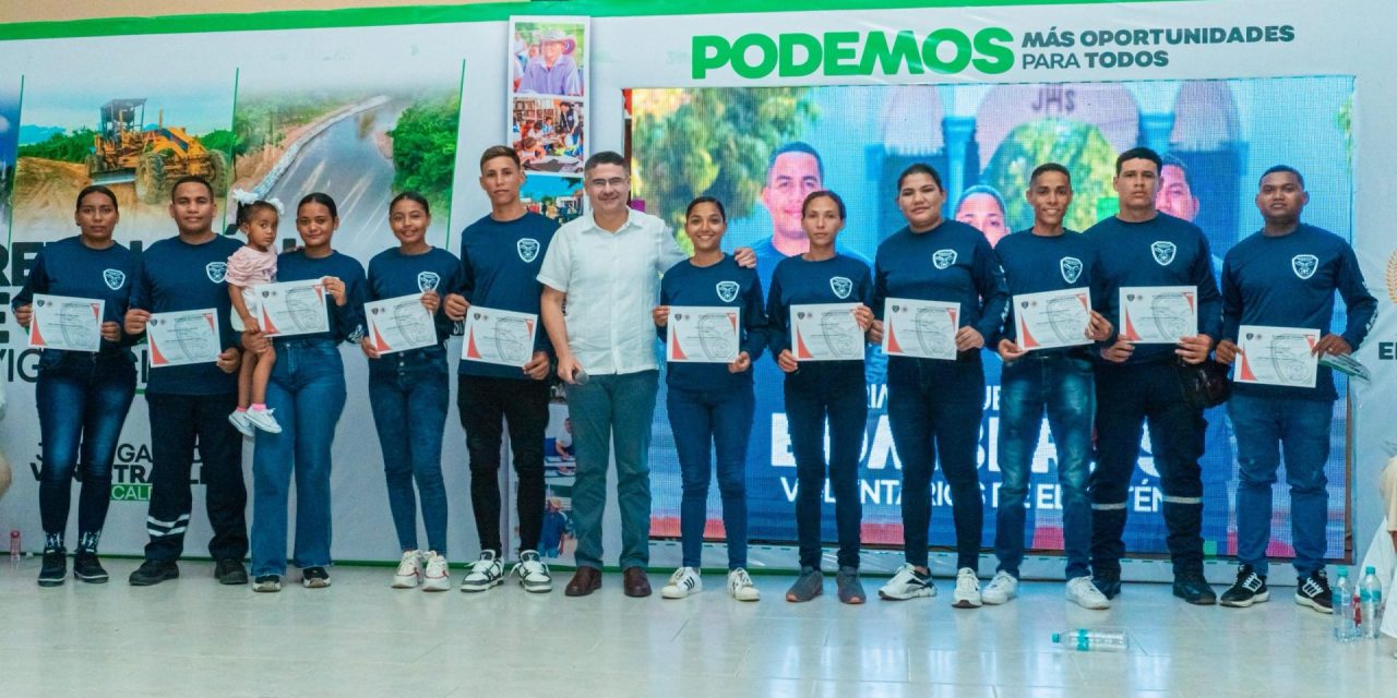 Galindo el alcalde de las primeras veces: Nace en El Retén el Cuerpo de Bomberos