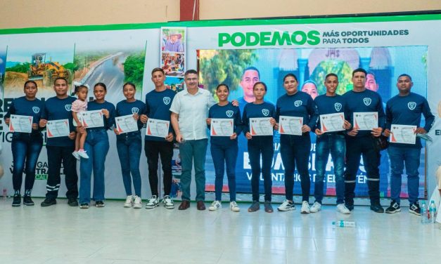 Galindo el alcalde de las primeras veces: Nace en El Retén el Cuerpo de Bomberos