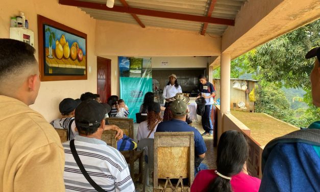 CORPAMAG y Comité de Cafeteros socializan agenda ambiental conjunta en San Pedro de la Sierra
