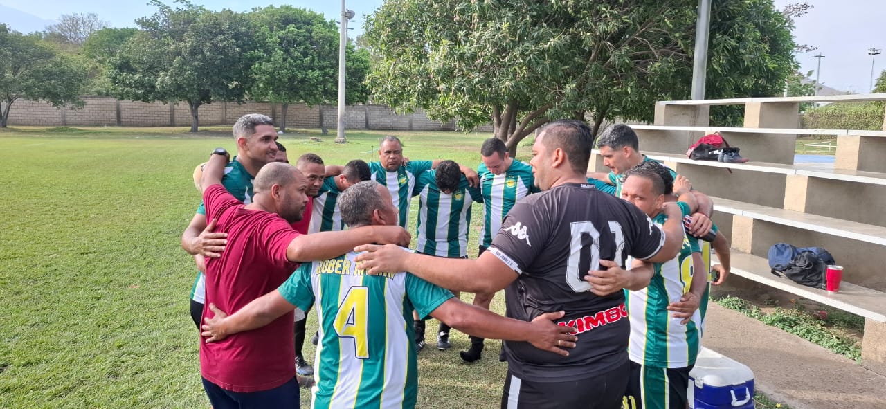 Torneo Inter-Padres: Emocionantes y Duros Partidos, Goles y Jugadas