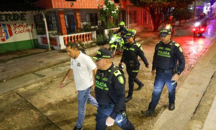 Tareas especiales conjuntas de Policía y Ejército en barrios del sur de Santa Marta promueve alcalde Pinedo