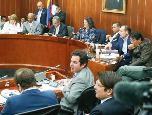 La Comisión Cuarta del Senado hace lo suyo,  aprueba  en tercer debate el proyecto de la reforma laboral