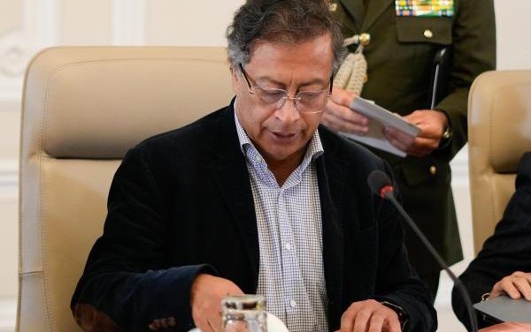 El regalo de Petro a sus seguidores en el Día del Trabajo, radicar la ‘Consulta Popular’ ante el Senado 