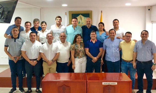 Concejal de Santa Marta se toman la foto de la unidad y reclaman paz en vez de sangre