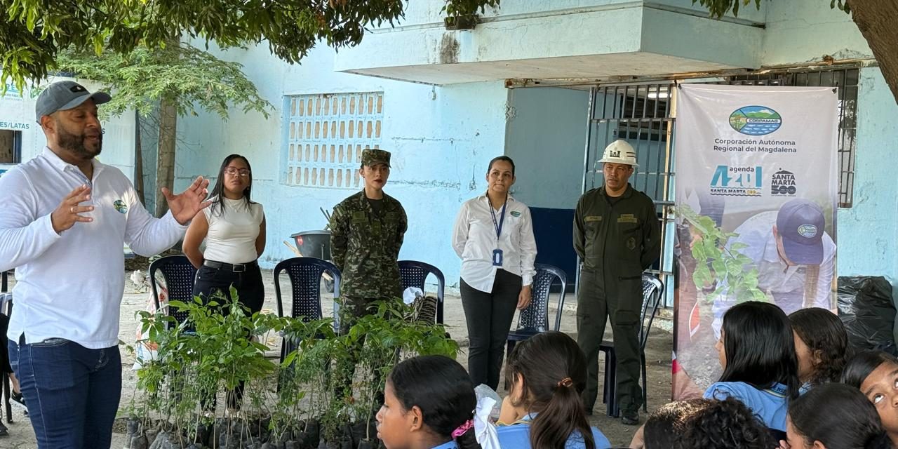 CORPAMAG y el Ejército Nacional, celebran el Día Mundial del Medio Ambiente sembrando árboles en la Normal San Pedro Alejandrino