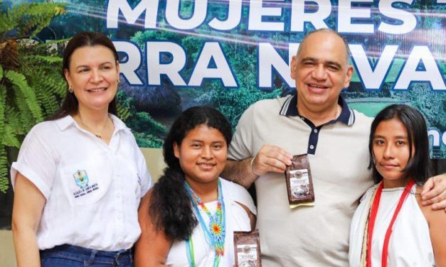 Alcaldía realiza la Sexta Vitrina de Empoderamiento ‘Lienzo de Mujer’