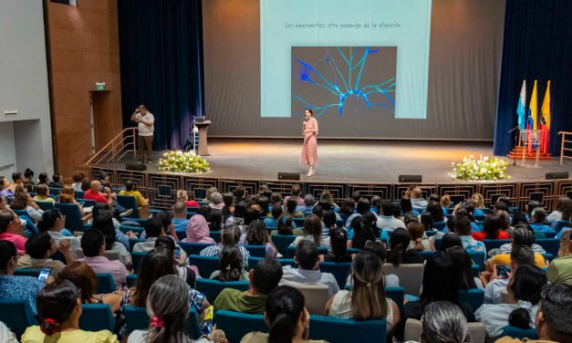 UNIMAGDALENA promueve la reflexión educativa con estudiantes y docentes de Santa Marta