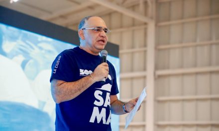 Rendición de Cuentas de Carlos Pinedo: Emotivo, elocuente y defensor de sus actos