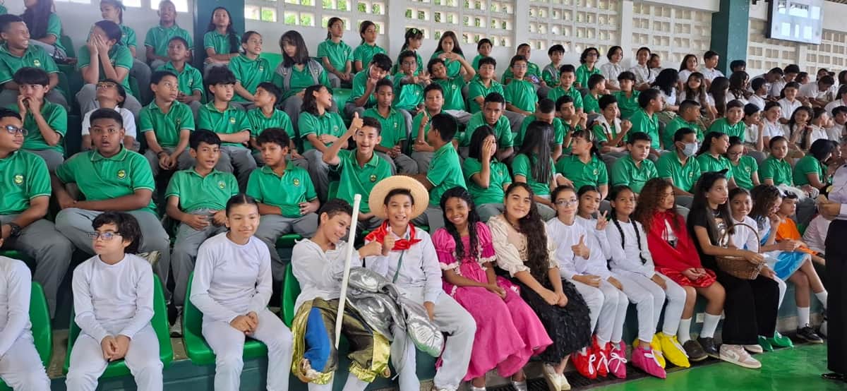 Regreso a clases en C E COOEDUMAG: Un semestre de mucho estudio, civismo, deporte y fiesta familiar