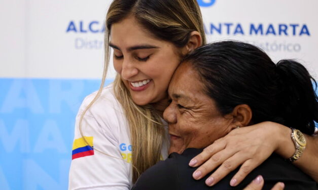 Gestora Social Bleydis Pérez propone más y mejores sonrisas en Santa Marta