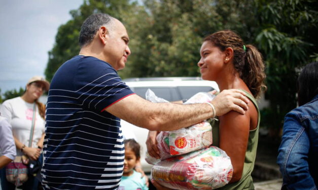 El aguacero del domingo 3 de agosto, dejó  3.711 familias afectadas, de ellos  1.850 son damnificadas en 71 barrios