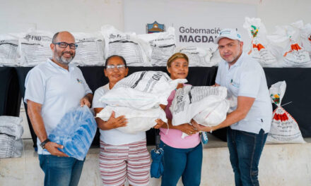 Pescadores, campesinos y alfareros reciben ayuda humanitaria de la Gobernación del Magdalena