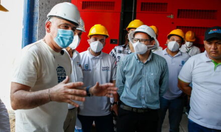 A pesar de la crisis de la ESSMAR Gobierno Pinedo avanza en solución a problema de acueducto y alcantarillado
