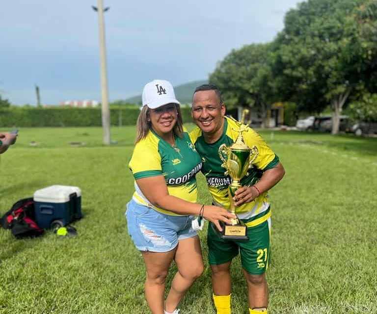 Robert Rivera y los goles que van al cielo en el Torneo Inter-Padres