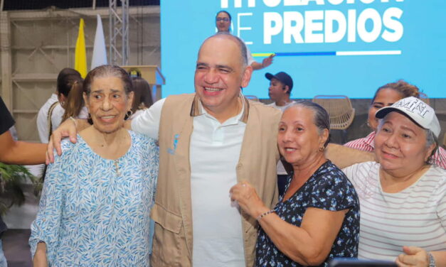 Hoy son 500 samarios más propietarios legalmente de donde viven gracias al gobierno Pinedo