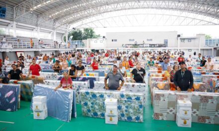 Administración de Carlos Pinedo ha entregado ayudas a 2.675 familias de las 3.963 afectadas