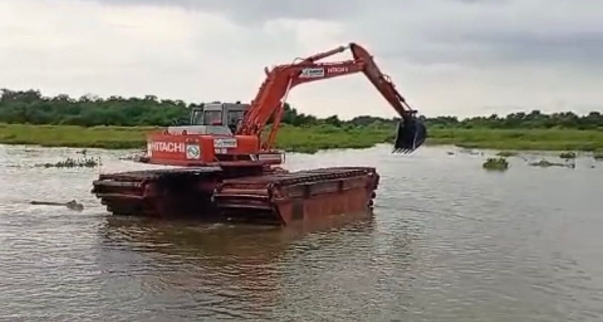 En la desembocadura del río Aracataca CORPAMAG inicia trabajo de remoción de sedimentos