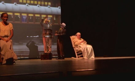 Lleno total: ‘Sonata de Amor a Santa Marta 500 años’, cautiva y lleva una emoción al teatro