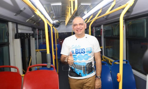 Comienza a rodar el primer bus eléctrico en Santa Marta, alcalde Pinedo propone una movilidad limpia y sostenible