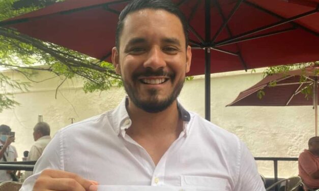 Presidenta de la Asamblea no pudo más estar por encima de la Ley: posesiona a Pacheco y Mendoza